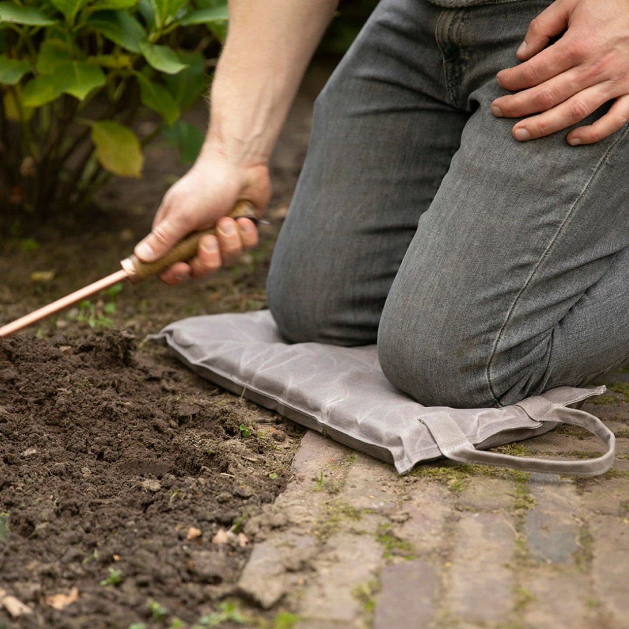 ESSCHERT DESIGN Kniepolster Aus Gewachstem Canvas – Bild 2