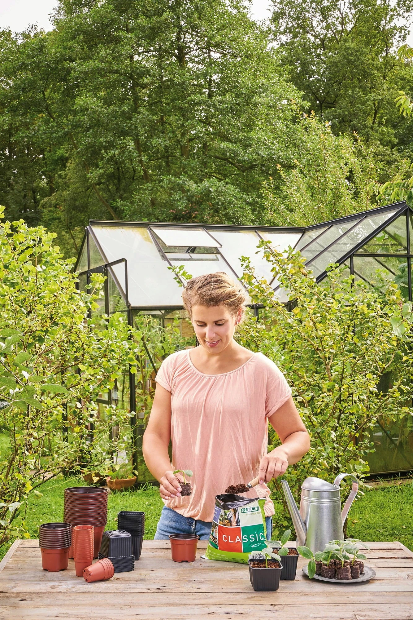 12 Kunststofftöpfe9 Cm Quadr., Schwarz – Bild 4